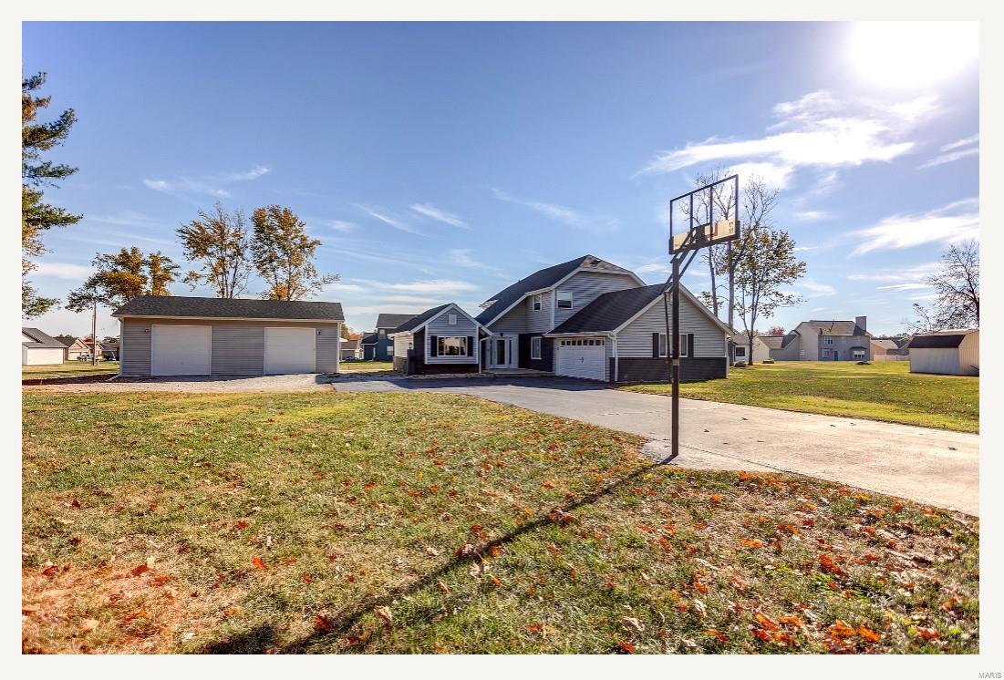 501 Coventry Road Troy, IL 62294 - Photo 1 of 66 Gallery Image 1