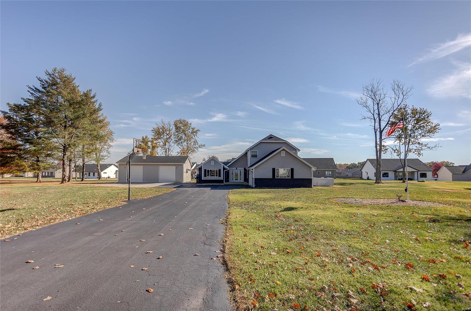501 Coventry Road Troy, IL 62294 - Photo 2 of 66 Gallery Image 2