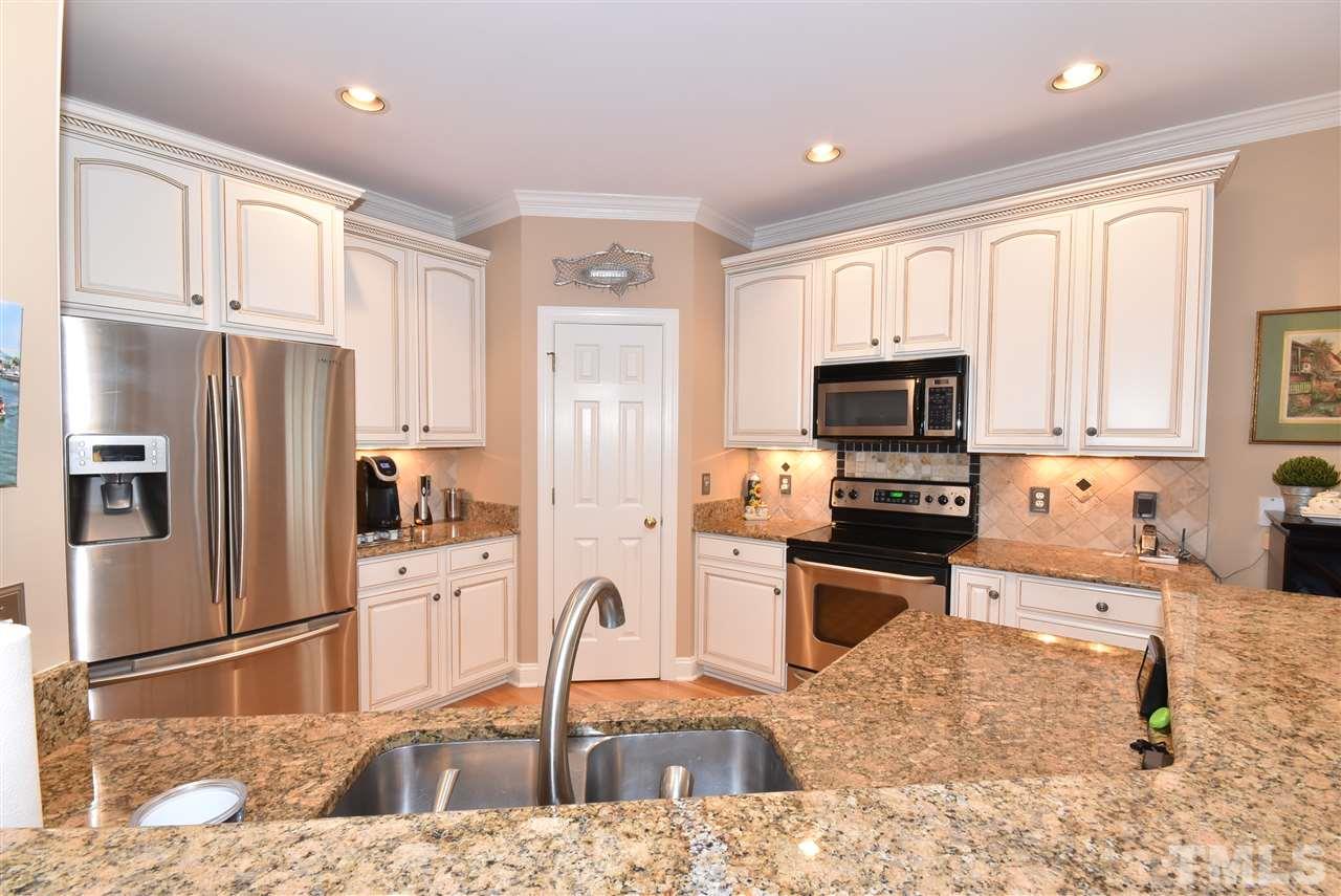 7403 Fontana Ridge Lane Raleigh, NC 27613 - Photo 13 of 30
