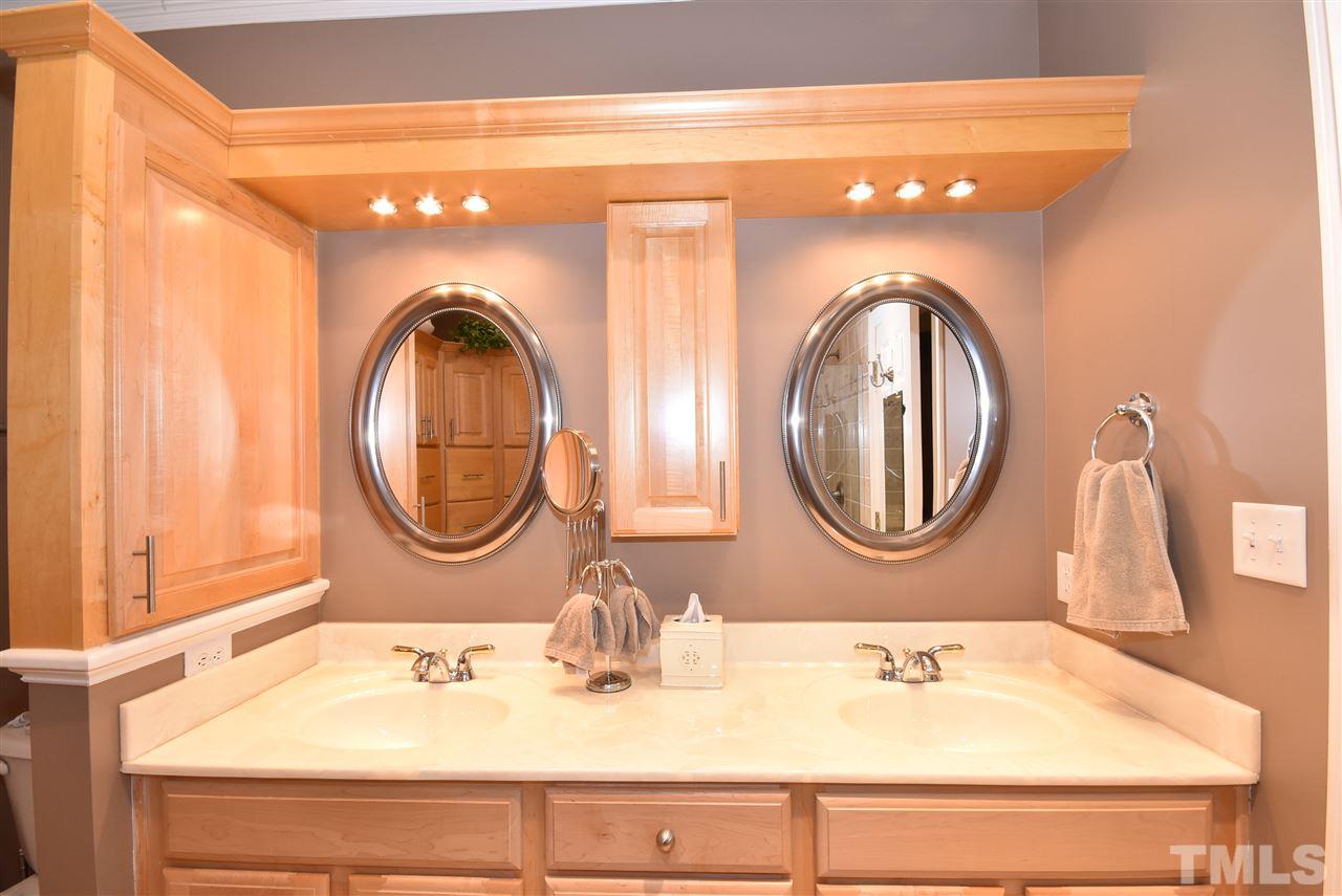 7403 Fontana Ridge Lane Raleigh, NC 27613 - Photo 17 of 30
