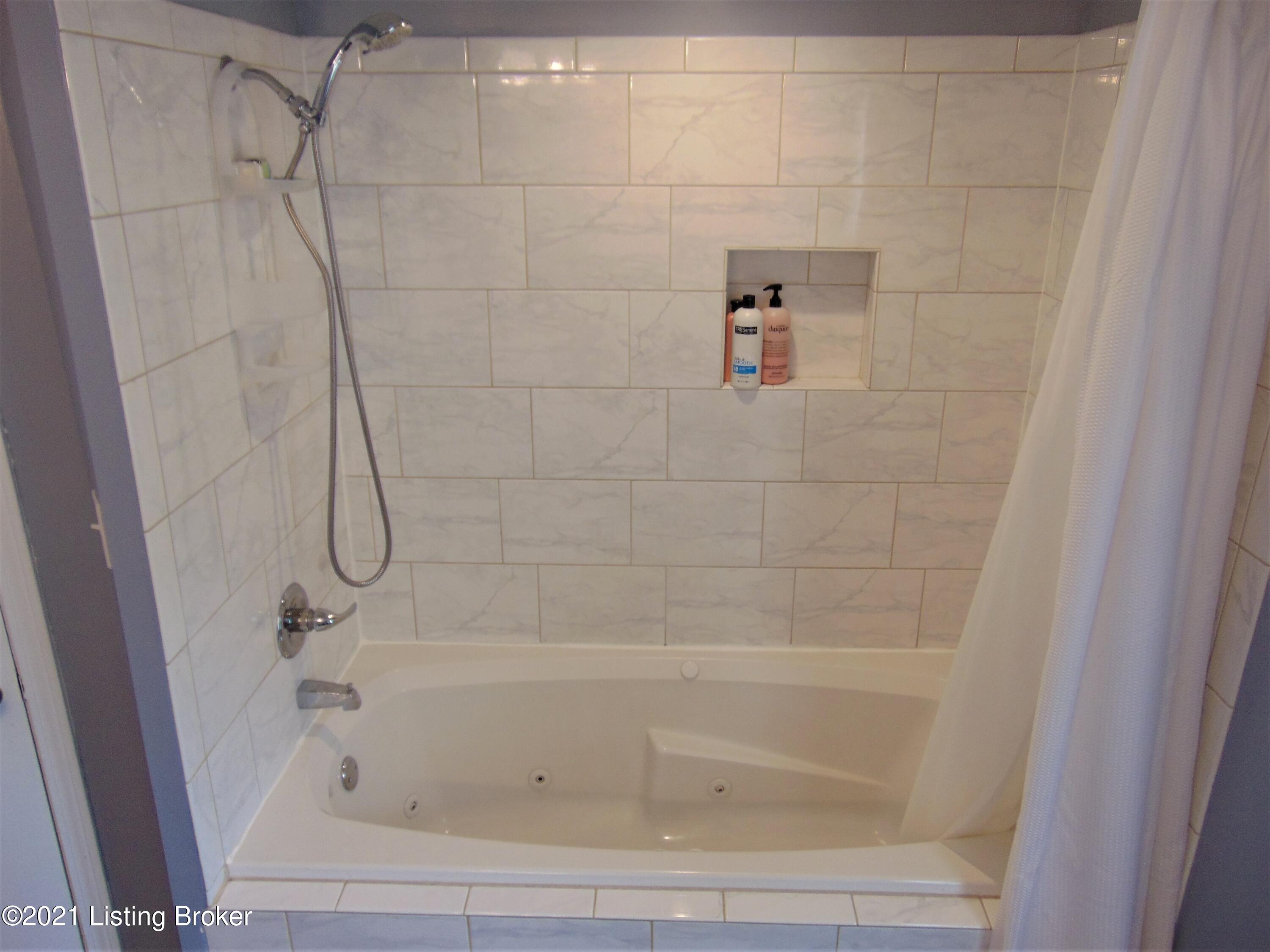 6601 Delton Road Louisville, KY 40258 - Photo 35 of 65 Custom tile & jetted tub