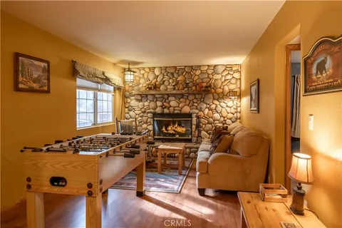 $699,900 | 209 East Aeroplane Boulevard, Big Bear City, CA 92314