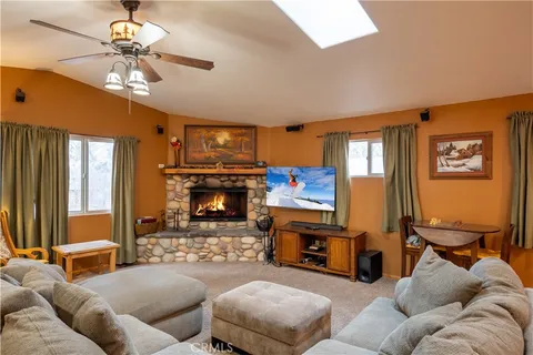 $699,900 | 209 East Aeroplane Boulevard, Big Bear City, CA 92314