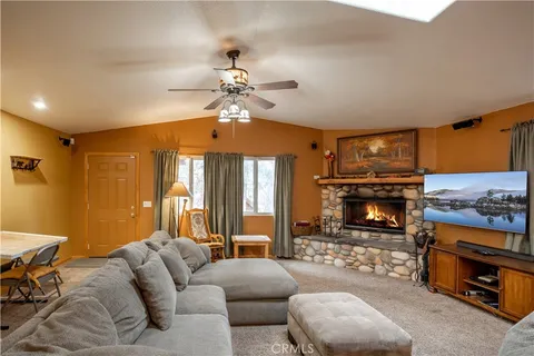 $699,900 | 209 East Aeroplane Boulevard, Big Bear City, CA 92314