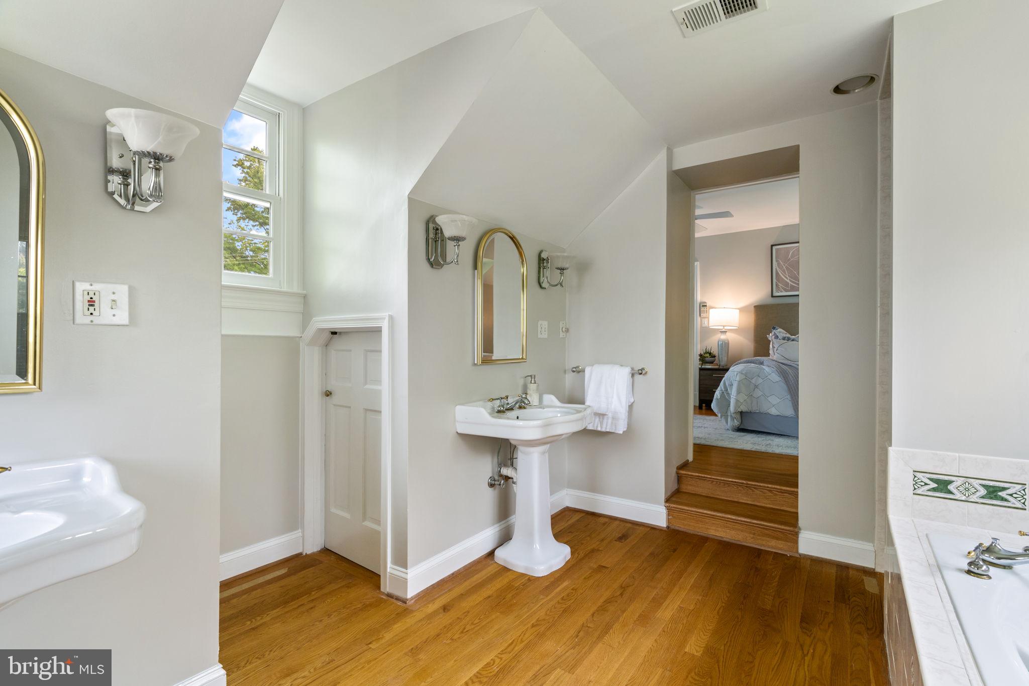 4733 Rock Spring Road Arlington, VA 22207 - Photo 30 of 40