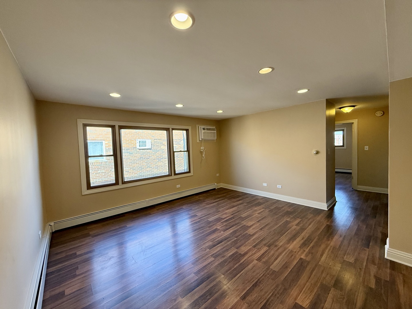 10625 Parkside Avenue, Unit 8 Chicago Ridge, IL 60415 - Photo 9 of 22 Gallery Image 9