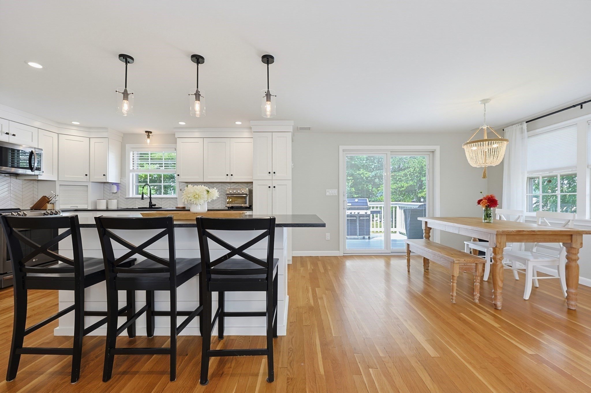 10 Howe Circle Randolph, MA 02368 - Photo 3 of 42 Gallery Image 3