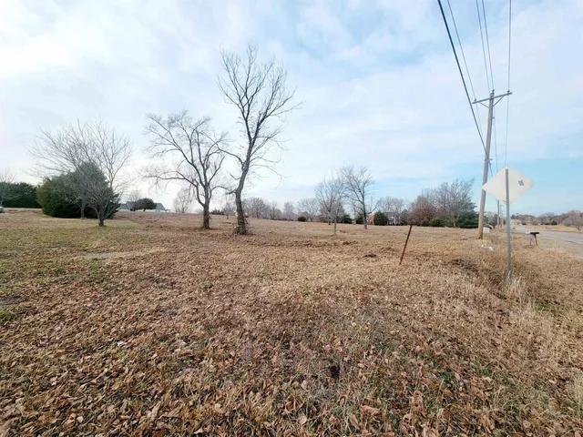 $65,000 | 4477 South Pike Road, Winfield, KS 67156