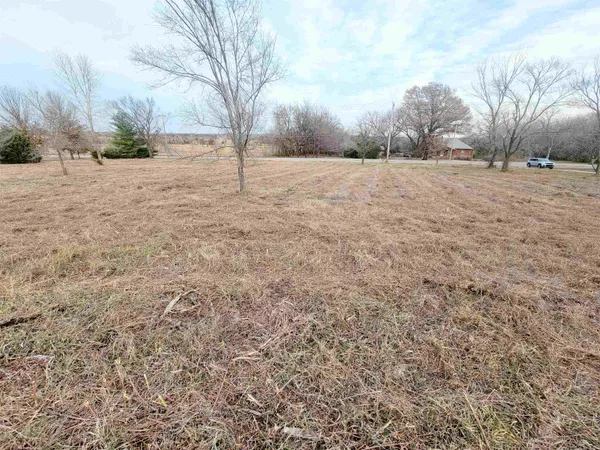 $65,000 | 4477 South Pike Road, Winfield, KS 67156