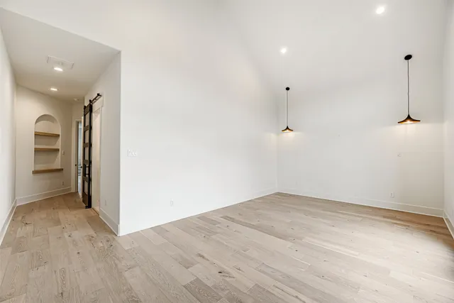 $4,800 | 1104 West 9th Street, Houston, TX 77007