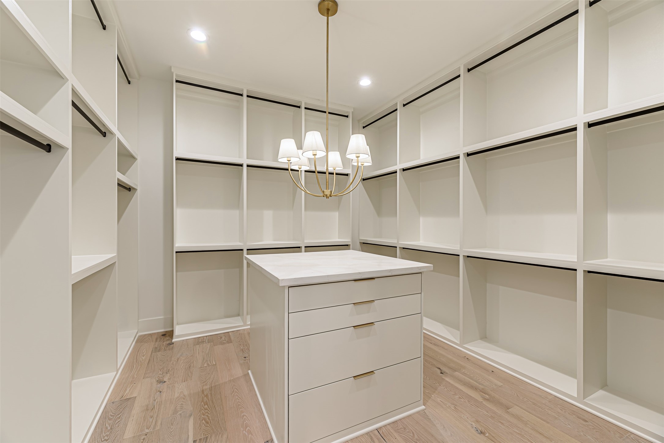 1104 West 9th Street Houston, TX 77007 - Photo 17 of 25