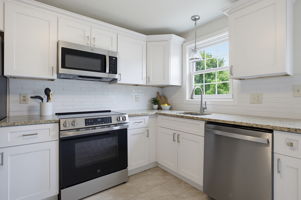 290 Bemis Road Warren, MA 01585 - Photo 11 of 33