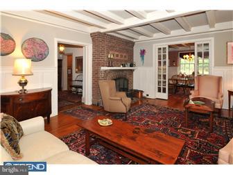 1454 Marshall Road Jenkintown, PA 19046 - Photo 3 of 12 Living Room