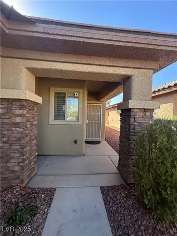 $1,700 | 6071 Saddle Horse Avenue, Las Vegas, NV 89122
