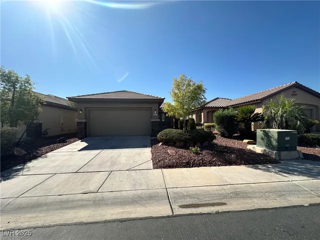 $1,750 | 6071 Saddle Horse Avenue, Las Vegas, NV 89122