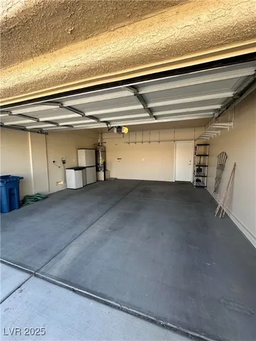 $1,750 | 6071 Saddle Horse Avenue, Las Vegas, NV 89122