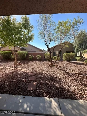 $1,750 | 6071 Saddle Horse Avenue, Las Vegas, NV 89122