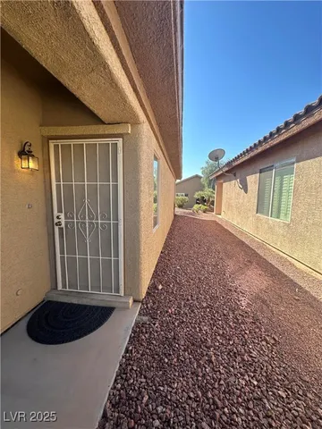 $1,750 | 6071 Saddle Horse Avenue, Las Vegas, NV 89122