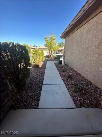 $1,750 | 6071 Saddle Horse Avenue, Las Vegas, NV 89122