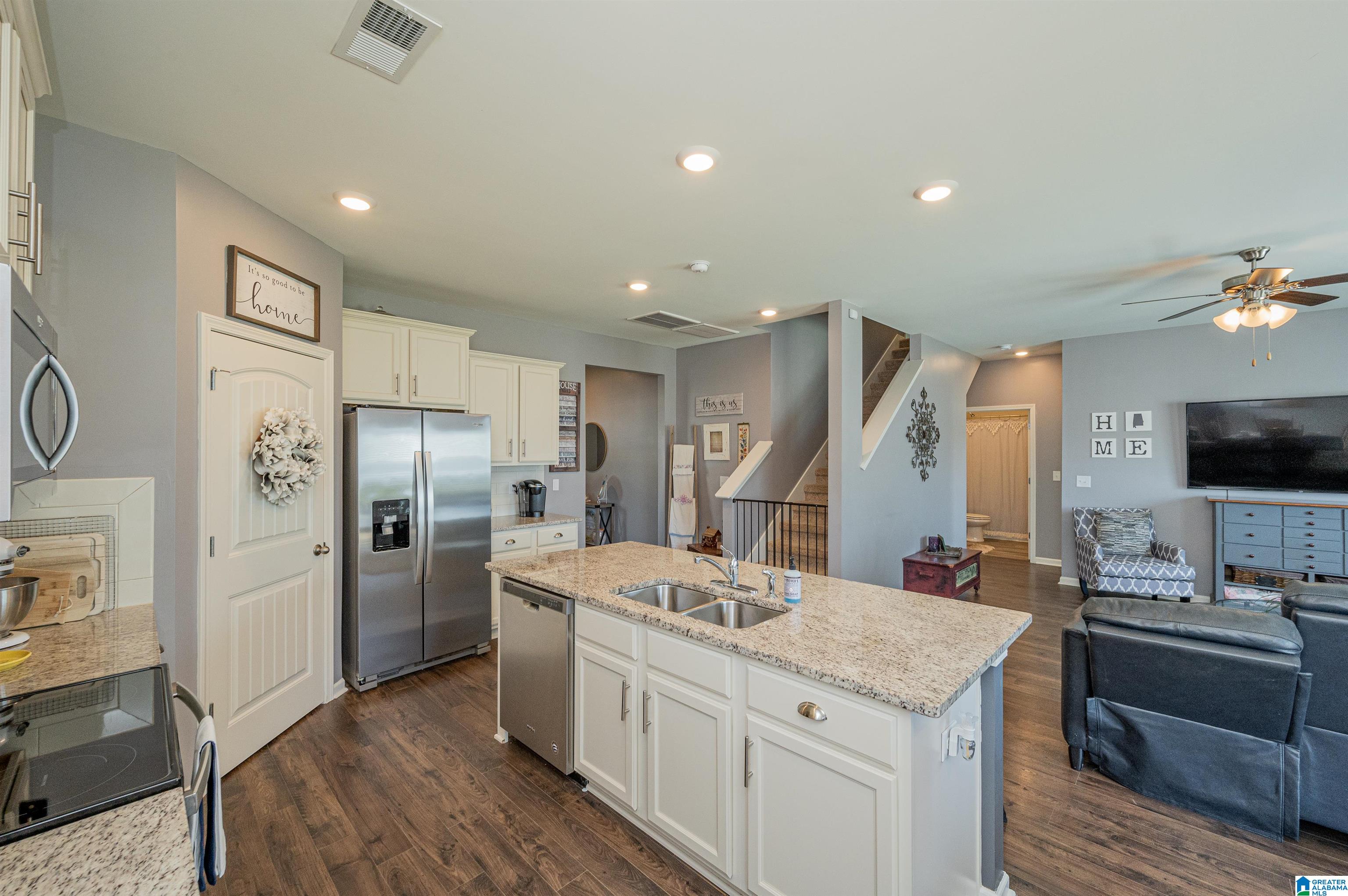 1032 Flyway View Lane Alabaster, AL 35007 - Photo 12 of 49