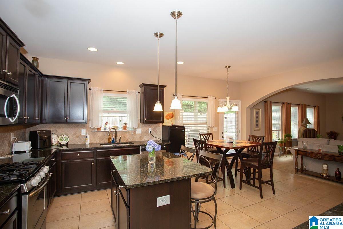 210 Creekside Court Pelham, AL 35124 - Photo 11 of 32