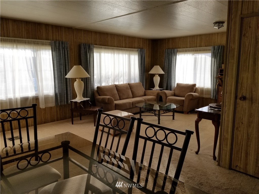 1121 244th Street Southwest, Unit 19 Bothell, WA 98021 - Photo 4 of 23