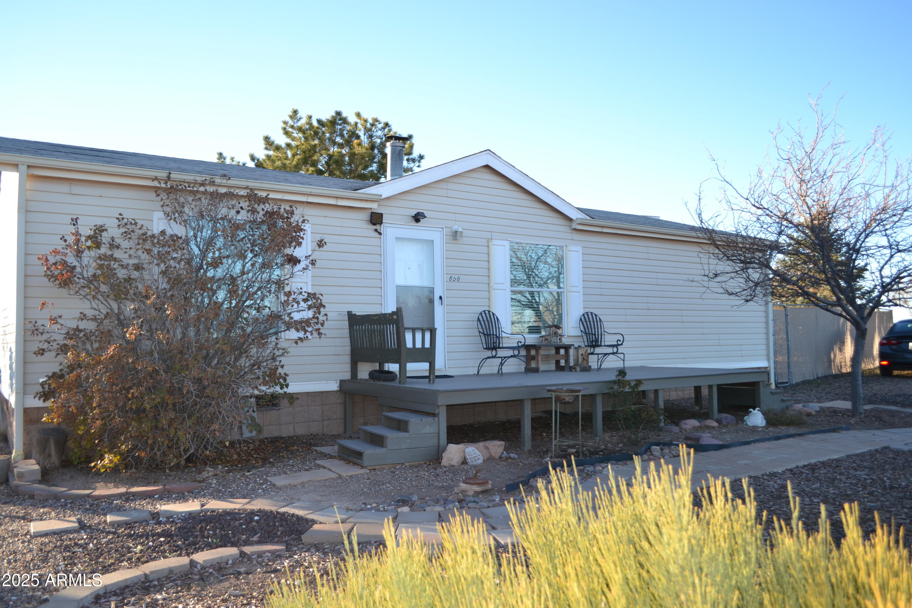 656 Sundown Drive Snowflake, AZ 85937 - Photo 6 of 29 a view of a house with pool and chairs