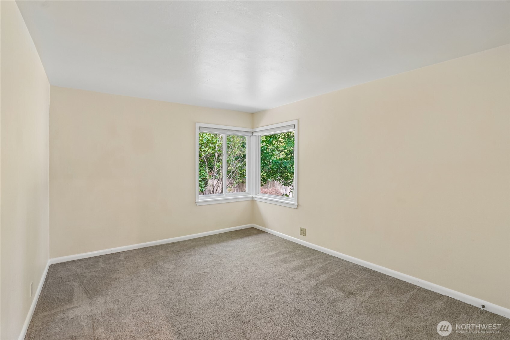 3004 Southwest Barton Street Seattle, WA 98126 - Photo 20 of 40