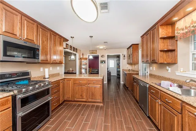 $185,000 | 826 Avenue East, Bogalusa, LA 70427