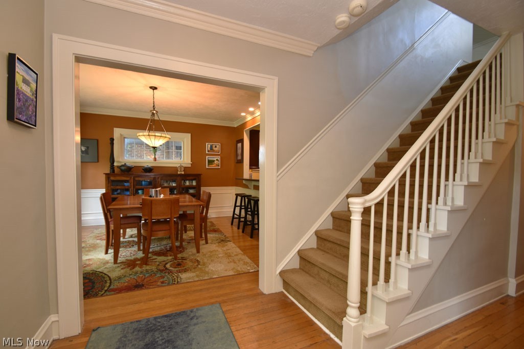 3315 Daleford Road Cleveland, OH 44120 - Photo 3 of 35 Gallery Image 3