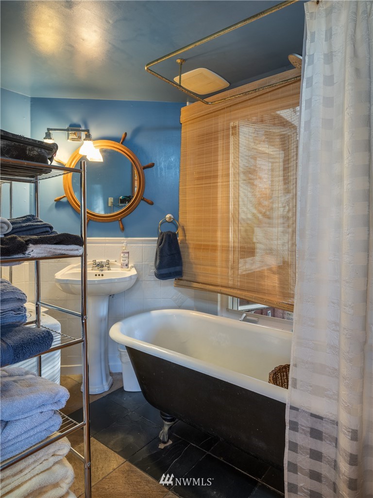663 Port Stanley Road Lopez Island, WA 98261 - Photo 9 of 26