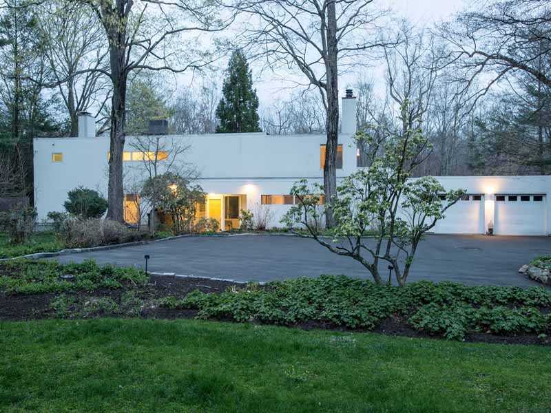 614 Hollow Tree Ridge Road Darien, CT 06820 - Photo 1 of 21 a view of yard with green space