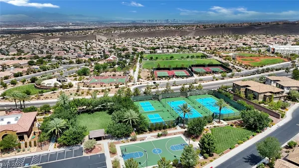 $985,000 | 2736 Liberation Drive, Henderson, NV 89044
