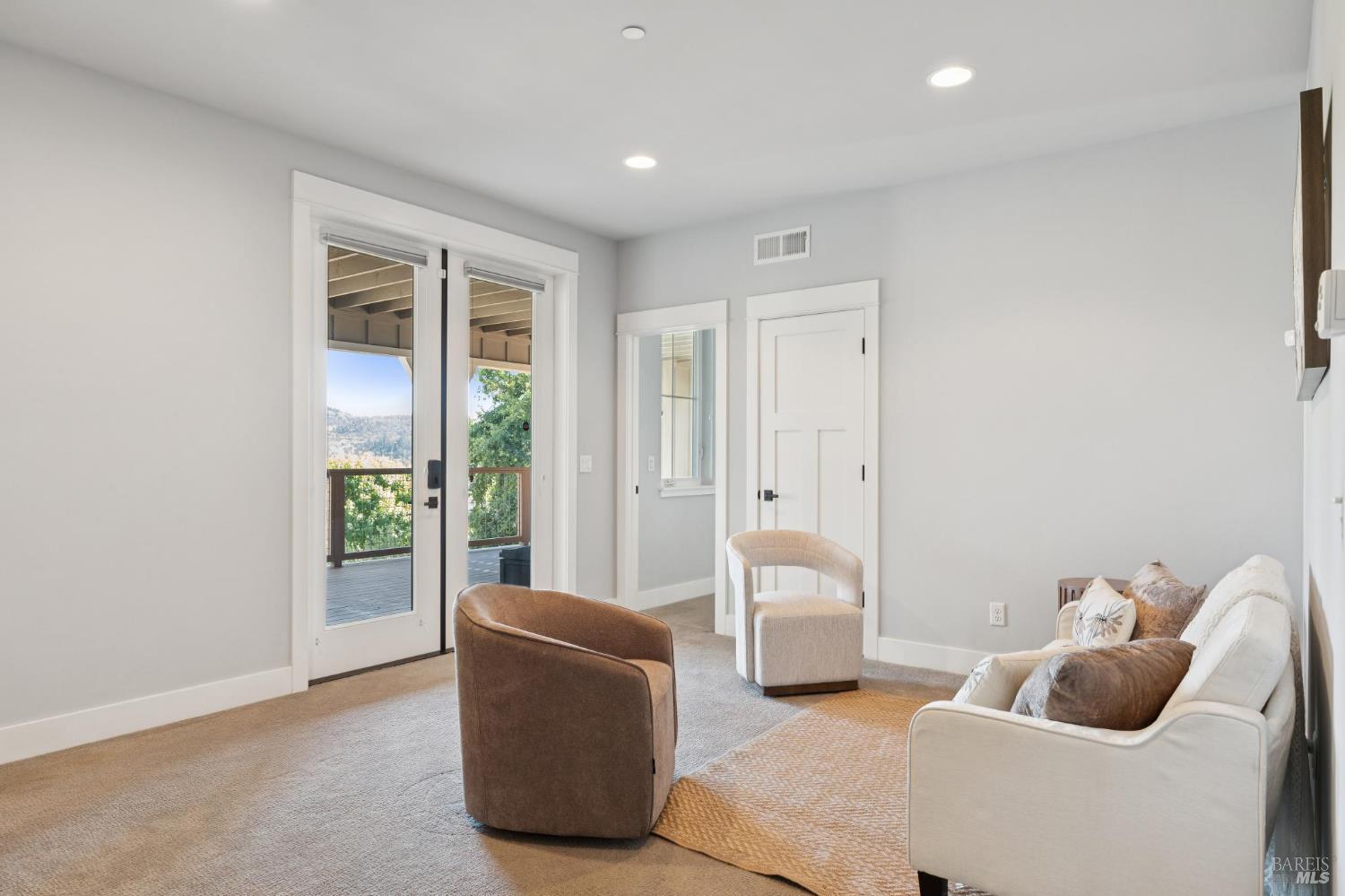 5980 Vista Ridge Santa Rosa, CA 95409 - Photo 42 of 63 a living room with furniture and a window
