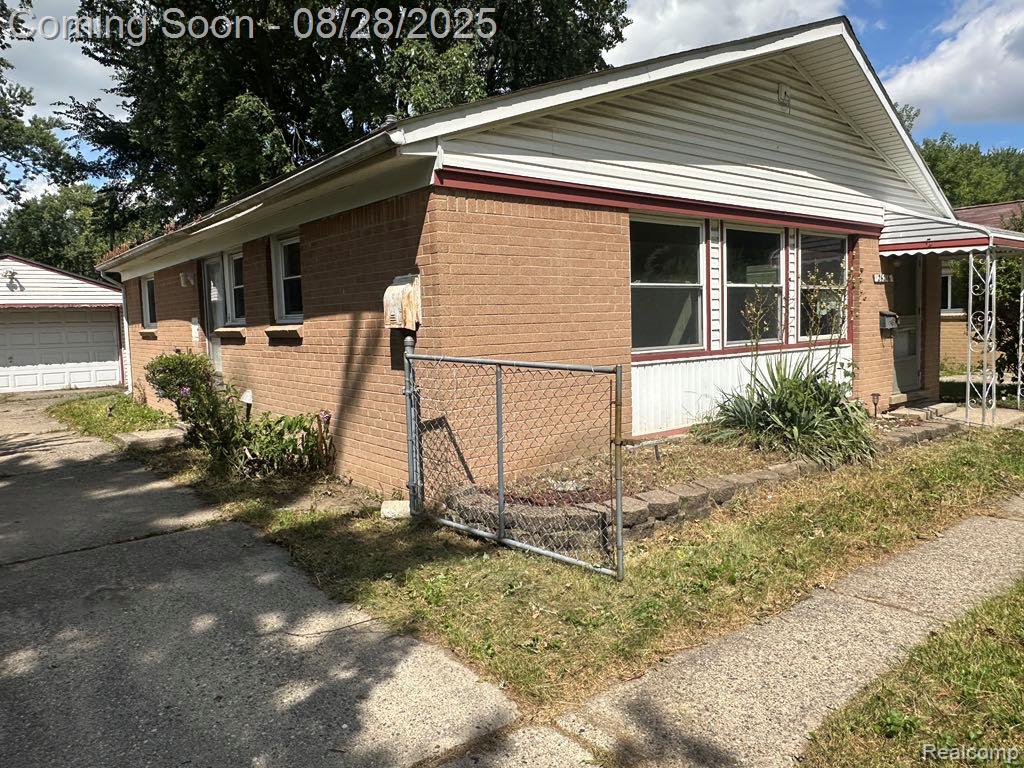 26216 Colgate Street Inkster, MI 48141 - Photo 2 of 15 Gallery Image 2