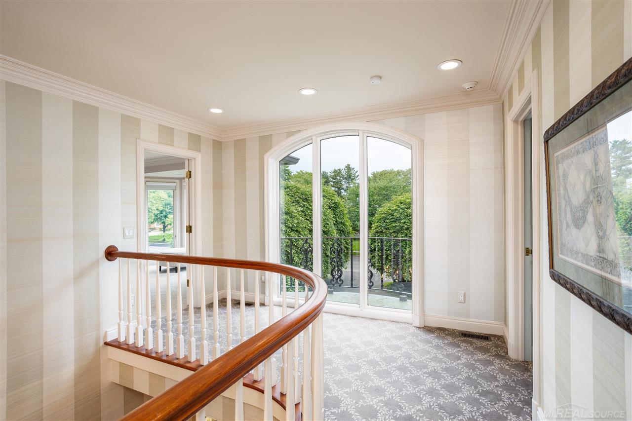 1 Provencal Road Grosse Pointe, MI 48236 - Photo 47 of 87 50093693-46.JPG