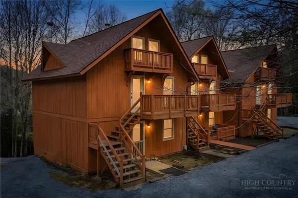 $259,900 | 102 Skiview Lane, Unit 1, Beech Mountain, NC 28604