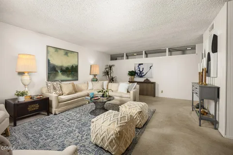 $2,250,000 | 1324 El Vago Street, La Canada Flintridge, CA 91011