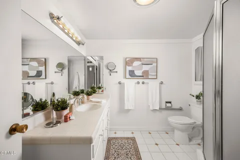 $2,250,000 | 1324 El Vago Street, La Canada Flintridge, CA 91011