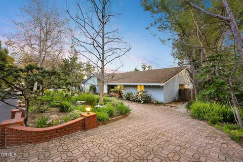 $2,250,000 | 1324 El Vago Street, La Canada Flintridge, CA 91011