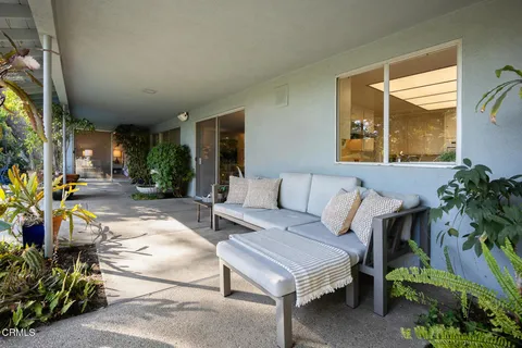 $2,250,000 | 1324 El Vago Street, La Canada Flintridge, CA 91011