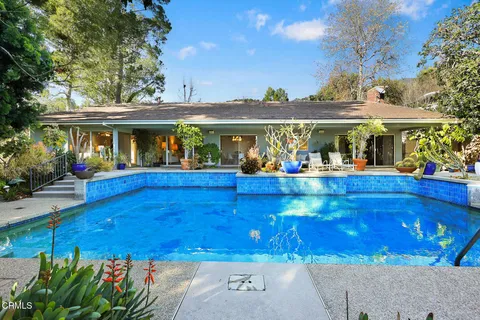 $2,250,000 | 1324 El Vago Street, La Canada Flintridge, CA 91011