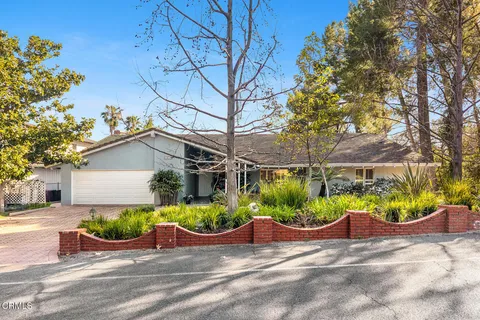 $2,250,000 | 1324 El Vago Street, La Canada Flintridge, CA 91011
