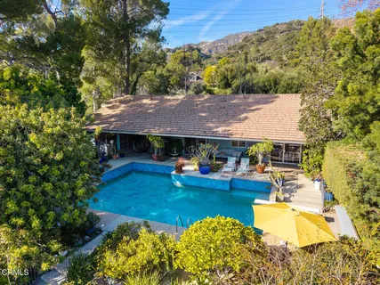 $2,250,000 | 1324 El Vago Street, La Canada Flintridge, CA 91011