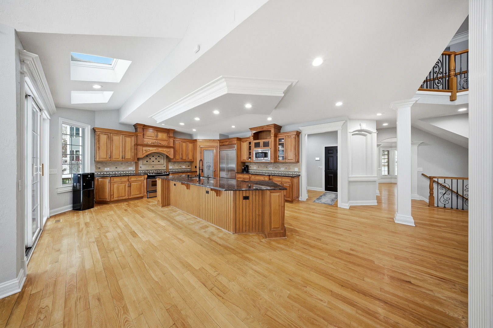 761 Reserve Court South Elgin, IL 60177 - Photo 16 of 89