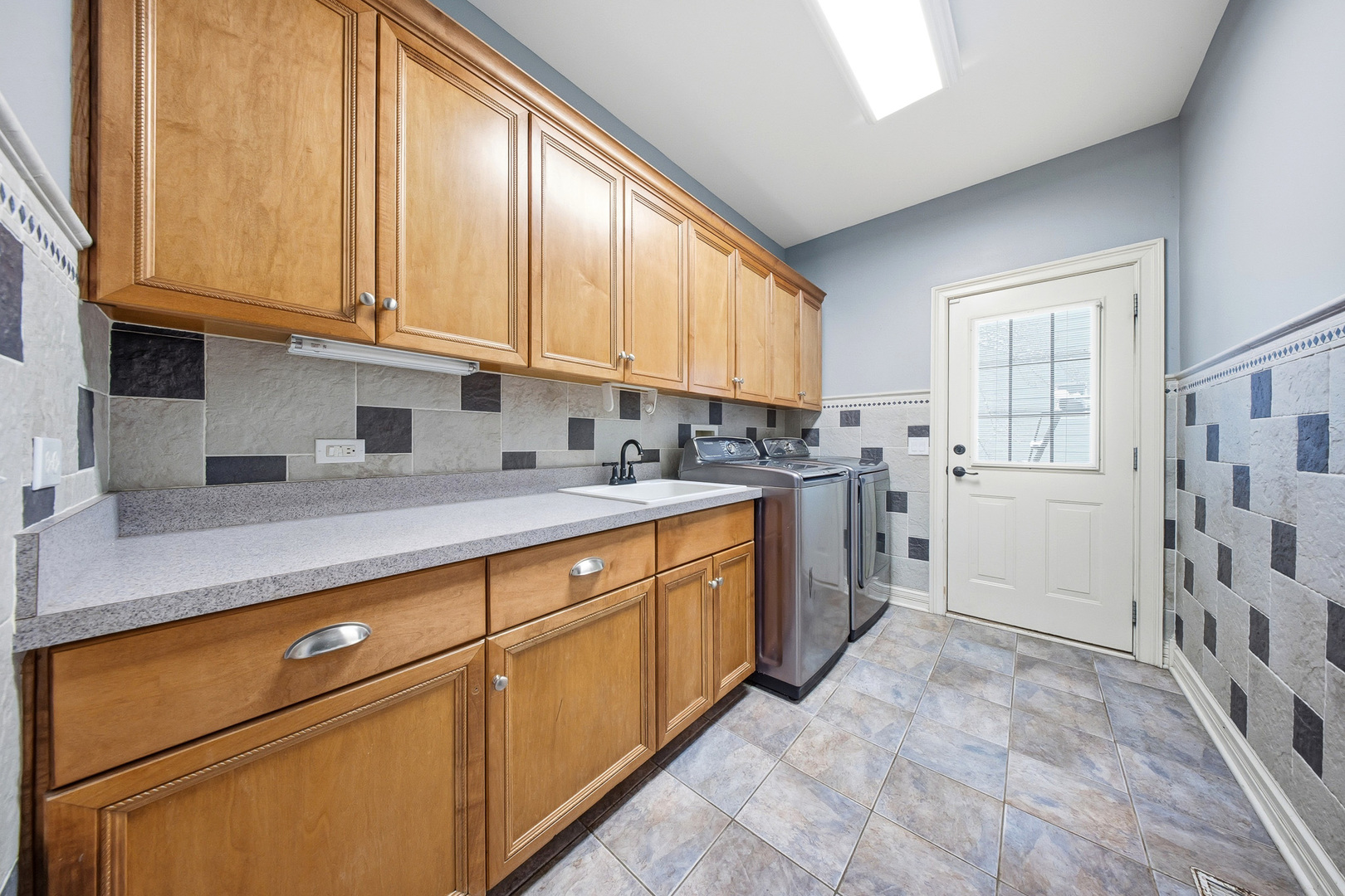 761 Reserve Court South Elgin, IL 60177 - Photo 26 of 89