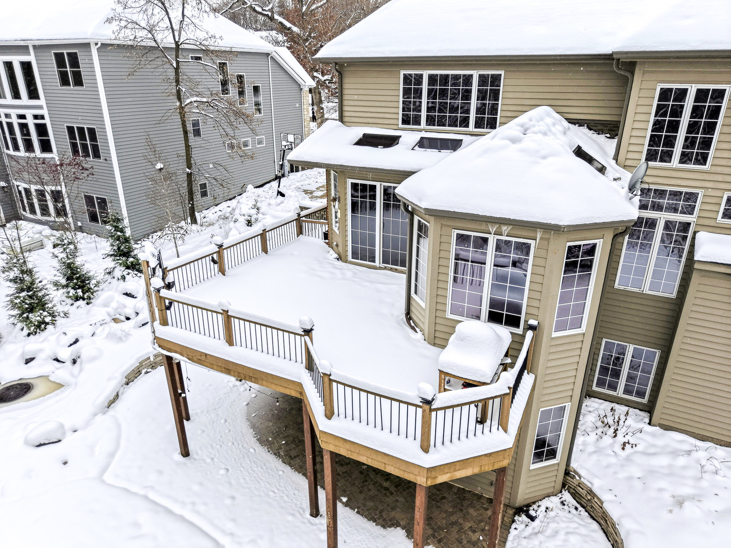 761 Reserve Court South Elgin, IL 60177 - Photo 83 of 89 a roof deck with a table and chairs