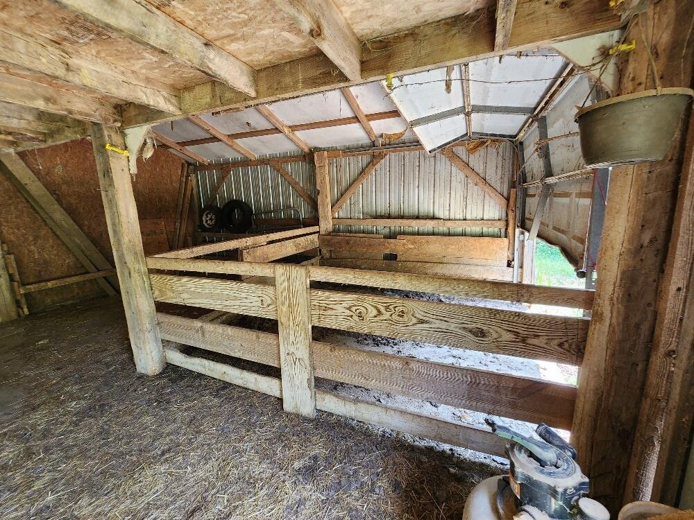 399 Coomer Road Burnside, KY 42519 - Photo 38 of 65 stalls in barn