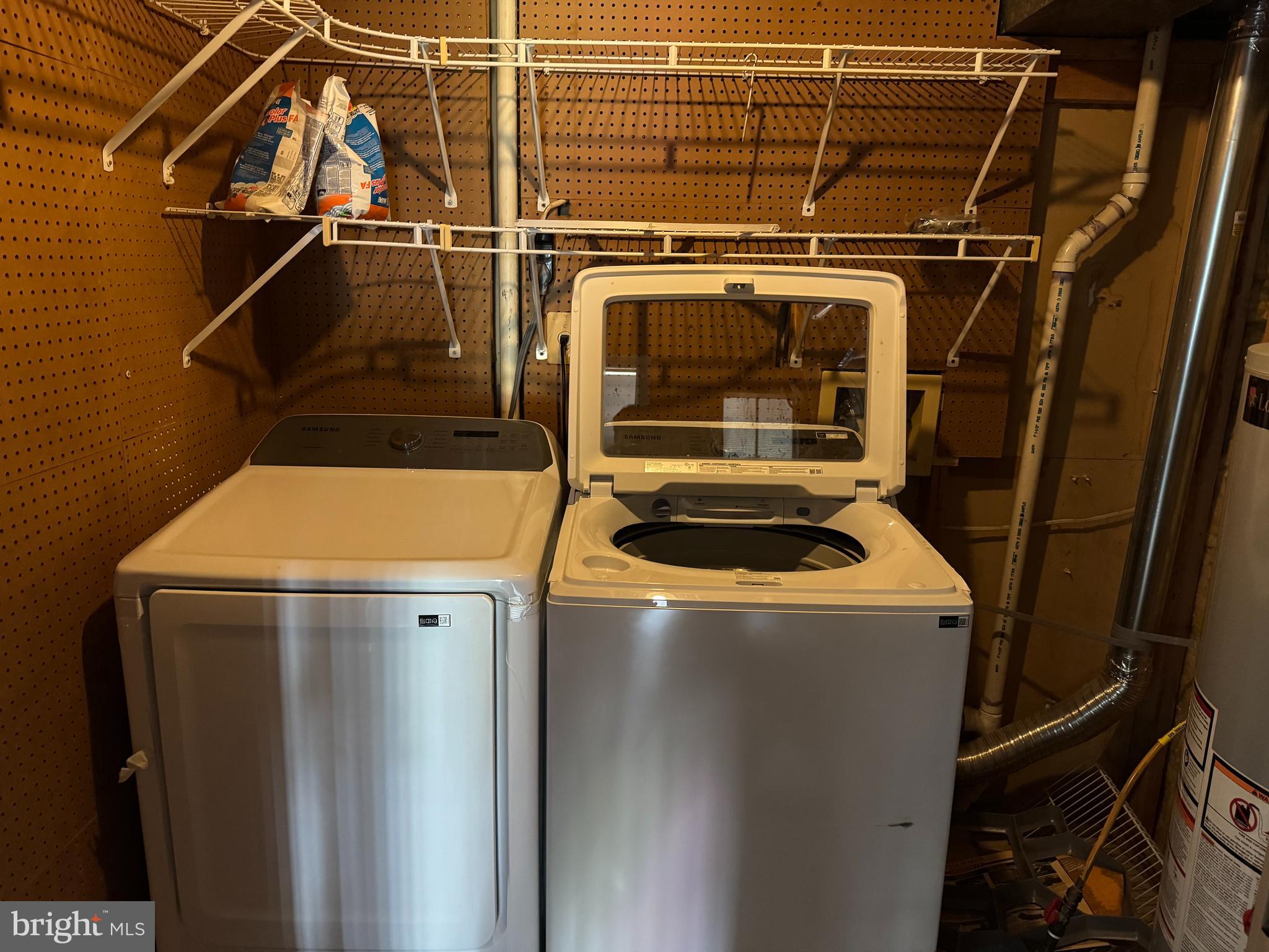 6110 George Baylor Drive Centreville, VA 20121 - Photo 12 of 12 a utility room with dryer and washer