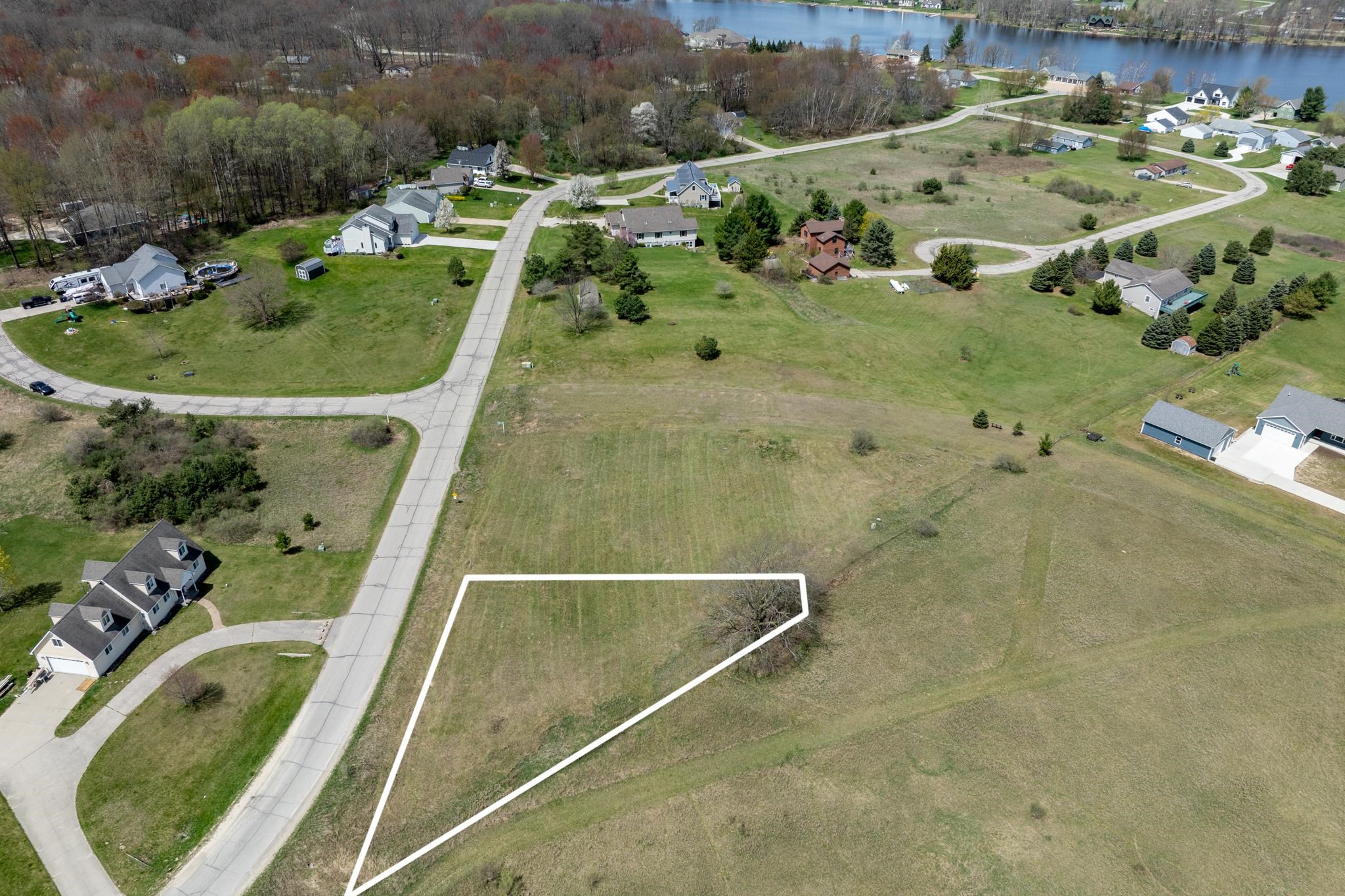 937 South Brinton Road Weidman, MI 48893 - Photo 5 of 29